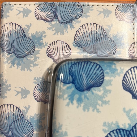 RFID BLOCKING-WALLET & PASSPORT COVER - Picture 3 of 6